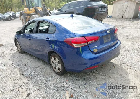 2017 Kia Forte Lx z USA, uszkodzony, nr VIN 3KPFK4A74HE078999